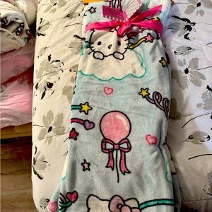 Hello kitty throw blanket